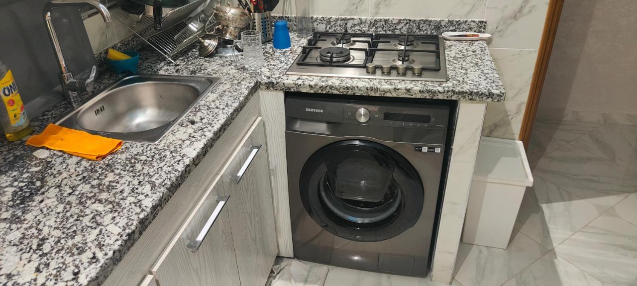 Appartement Y Tangeri Esterno foto